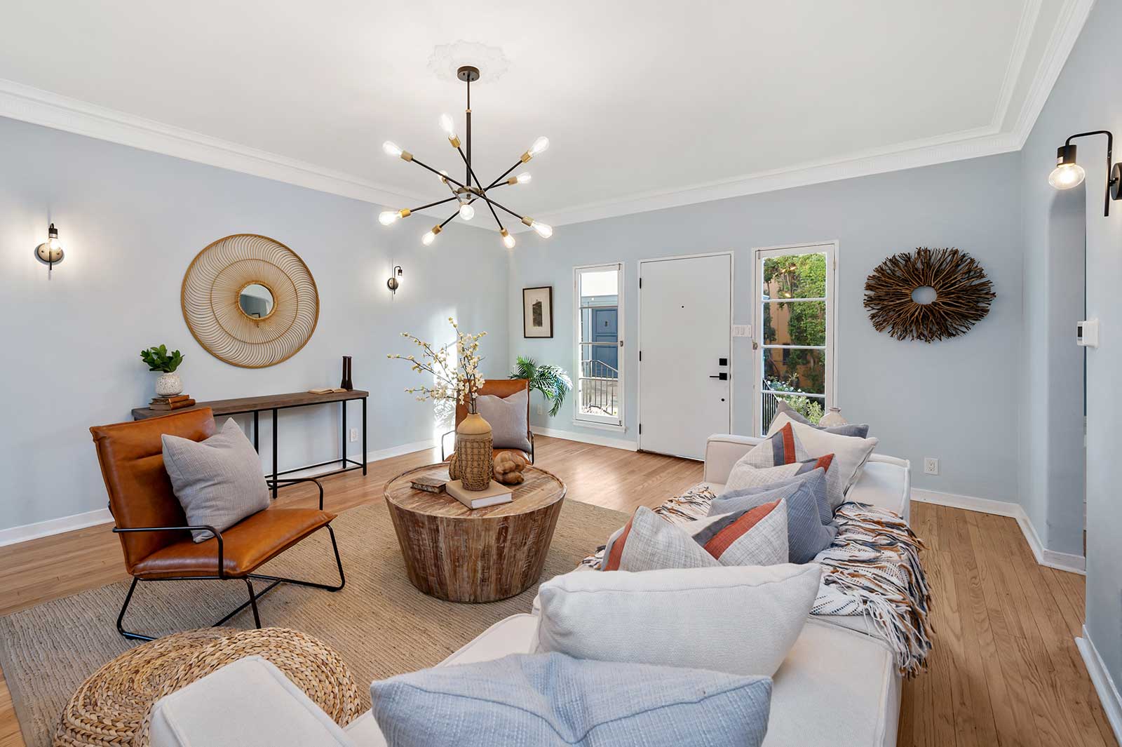 The Hayworth: Carey Grant Suite-Living Room