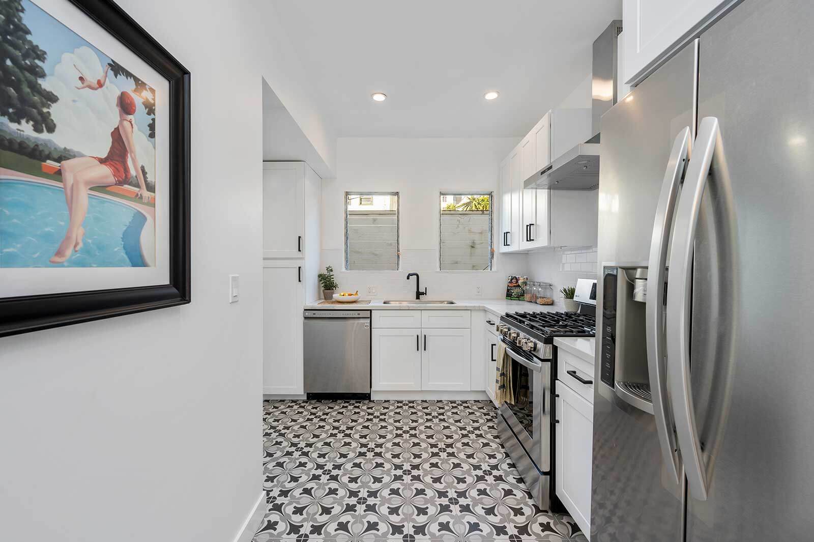 The Hayworth: Carey Grant Suite-Kitchen